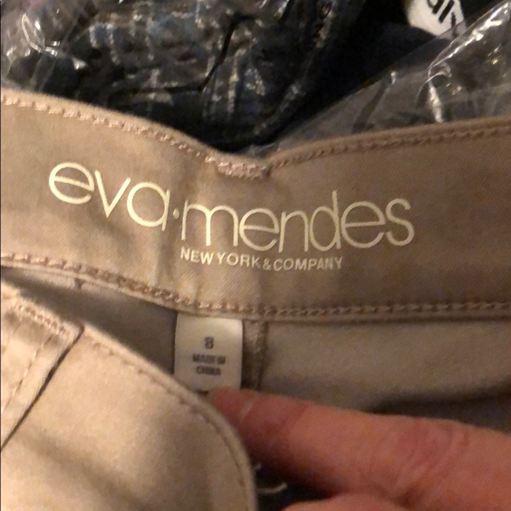 Eva Mendes Jeans - Picture 5 of 6
